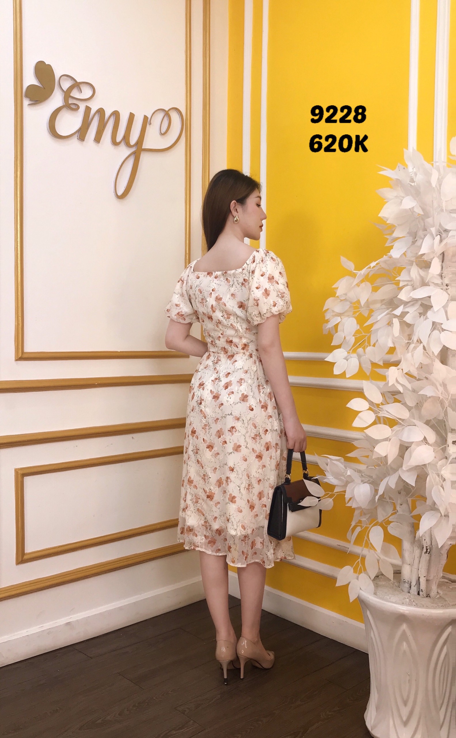 Đầm EMY EM9228 Xoè Cổ Vuông Phối Nơ