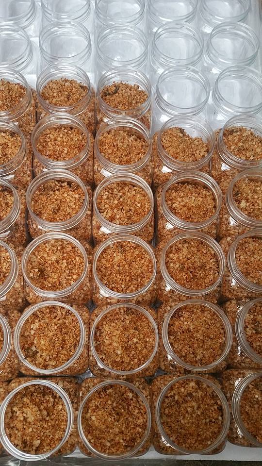 1kg muối ô mai Bà Thu (2 lọ 500g)