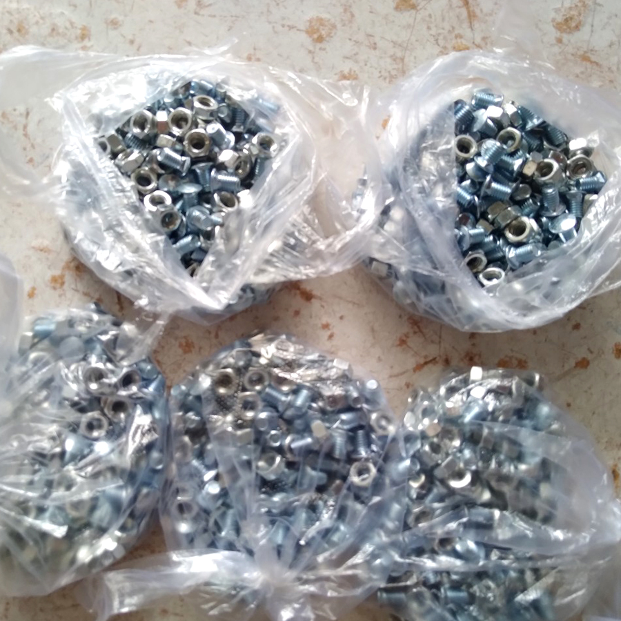 Bulong,ốc tán bắt kệ sắt v lỗ đa năng 100 con