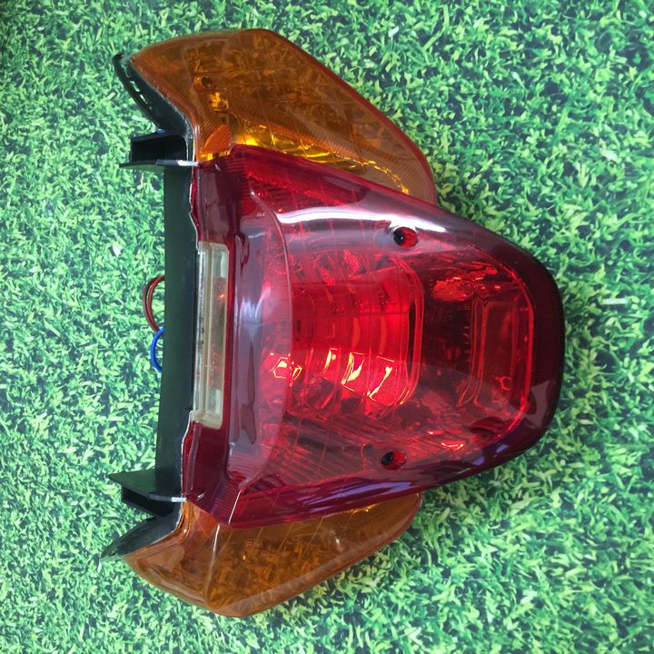 Củ đèn hâu xe Future 1