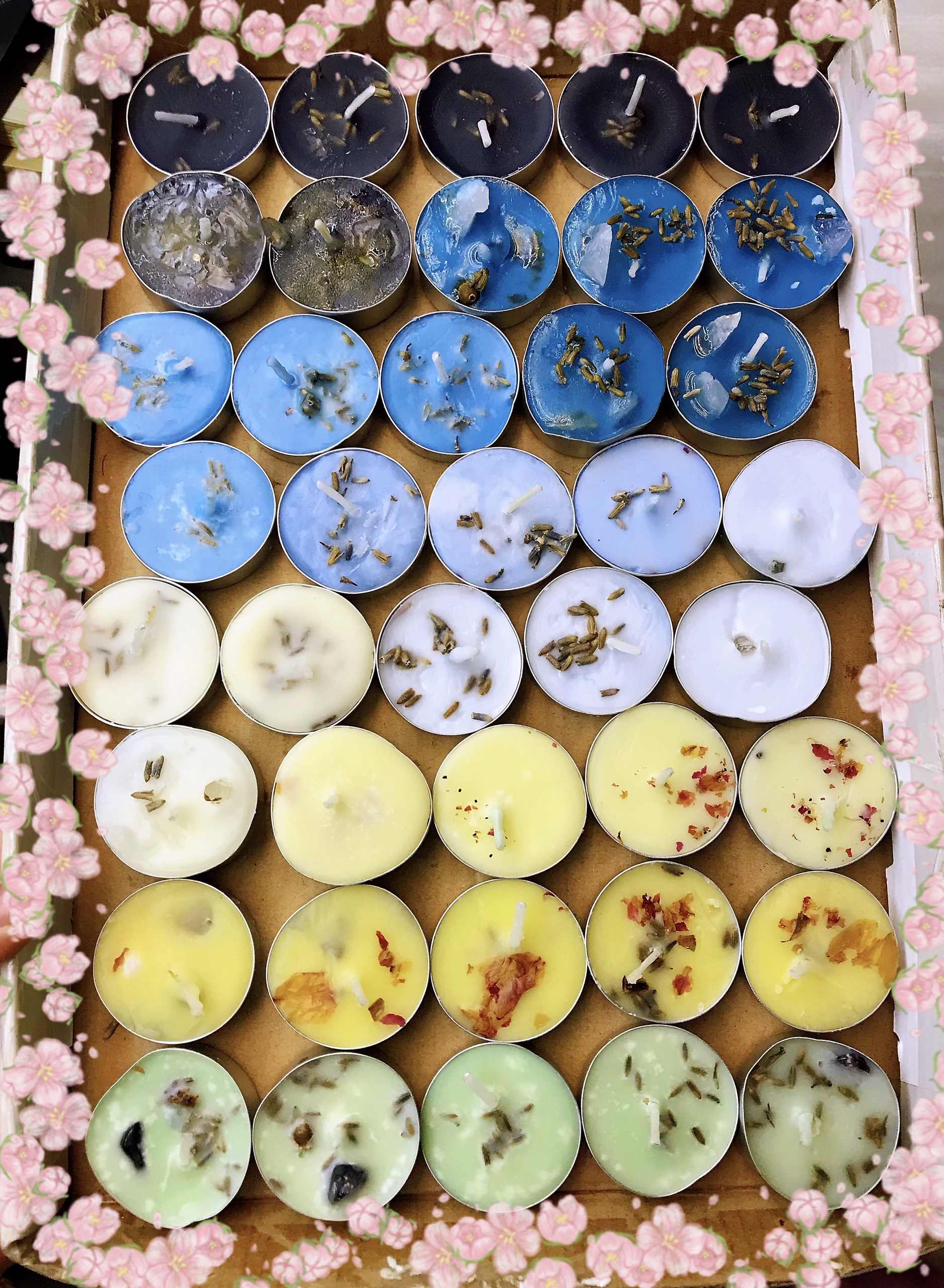 Nến Tealight tinh dầu hoa khô đá thanh tẩy handmade