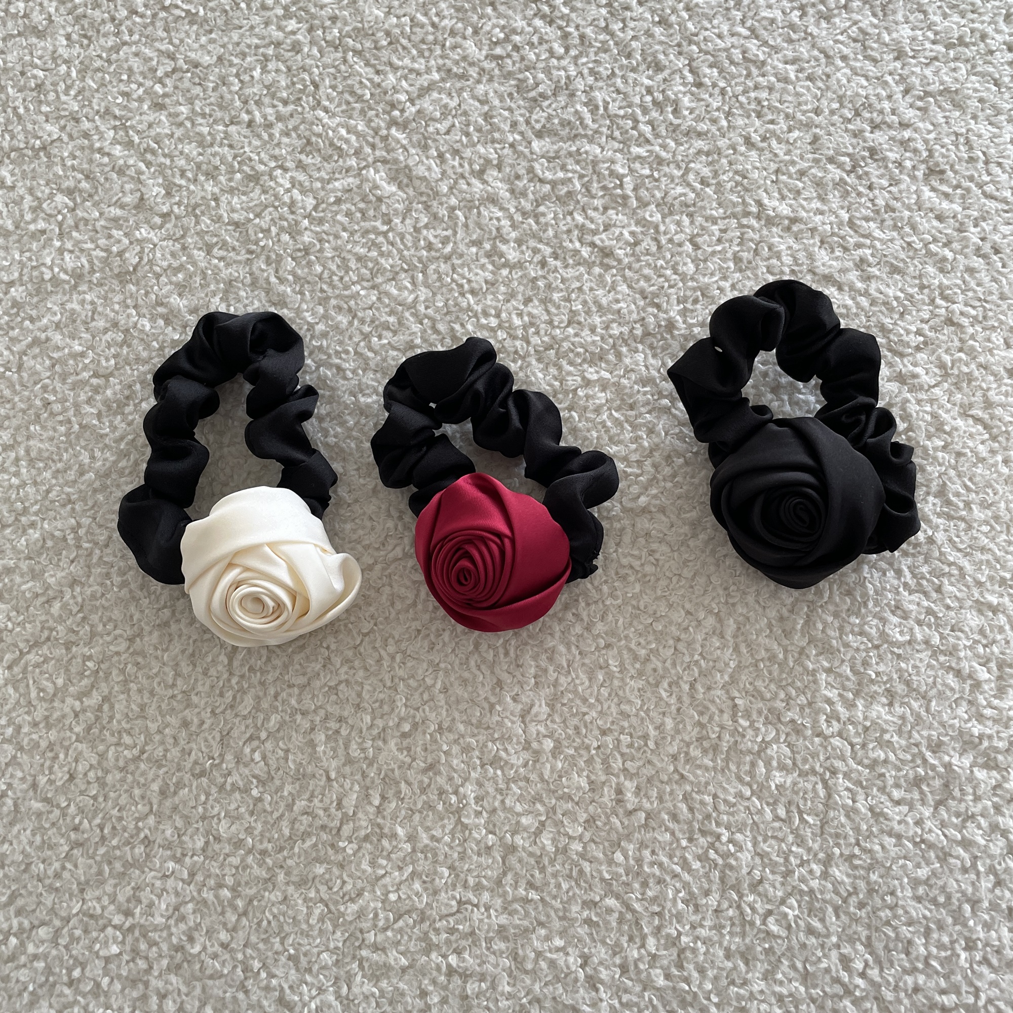 Cột tóc vải hoa hồng sang trọng Modleaf Rose queen tie Hàn Quốc
