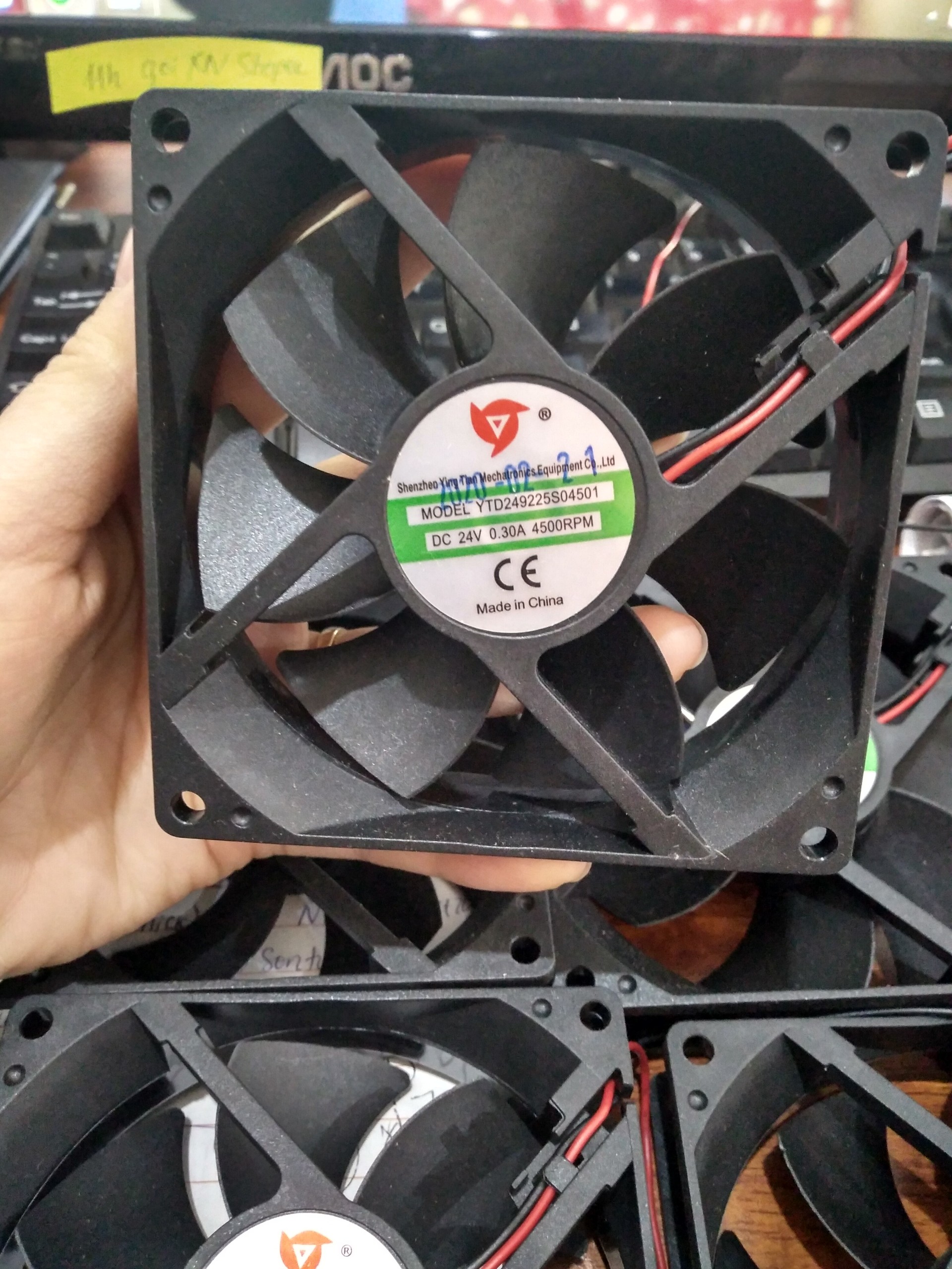quạt TẢN NHIỆT 24V 9x9 5 chiếc