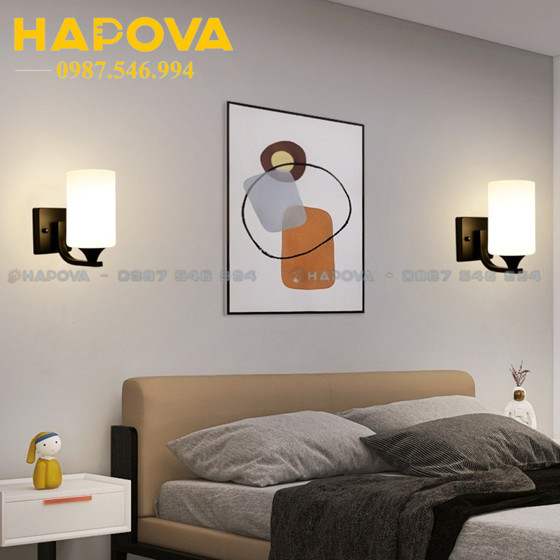 Đèn gắn tường HAPOVA TAKA 8006 màu Đen