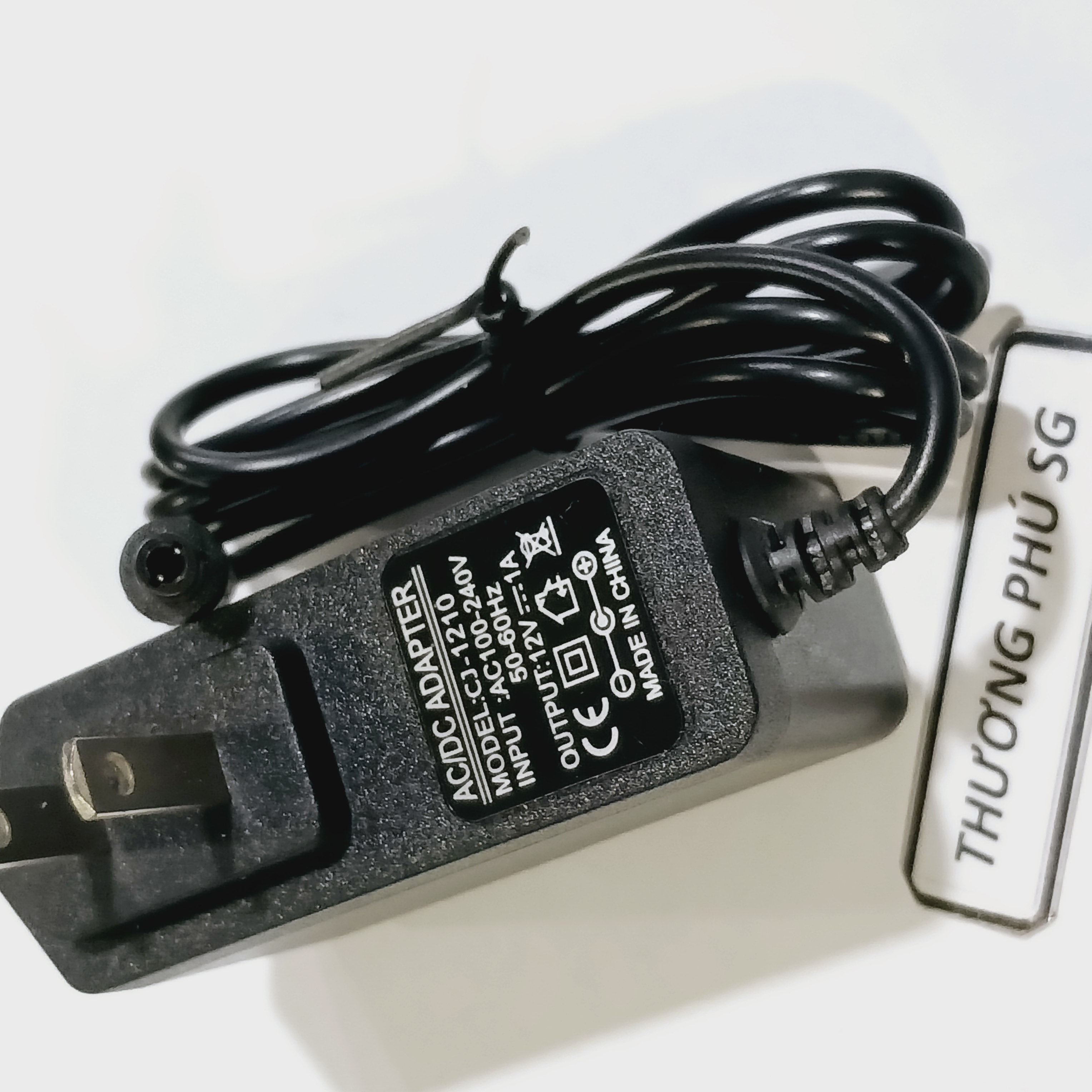 Nguồn Adapter DC 12V - 1A  (Đầu cắm 5.5mm x 2.1 -- 2.5mm)