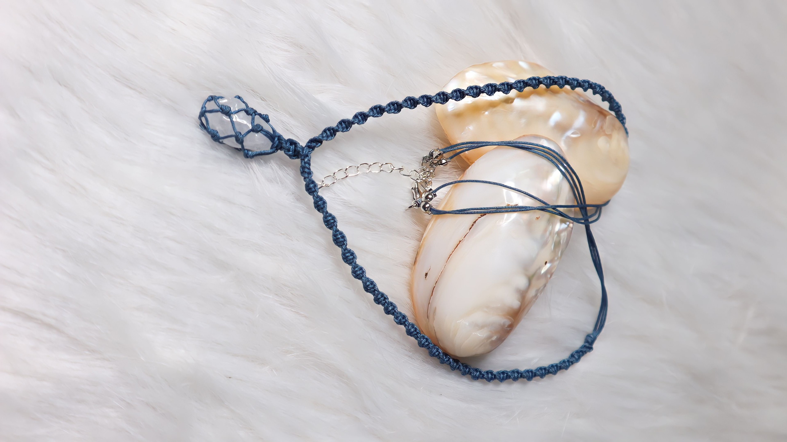 Necklace clear quartz