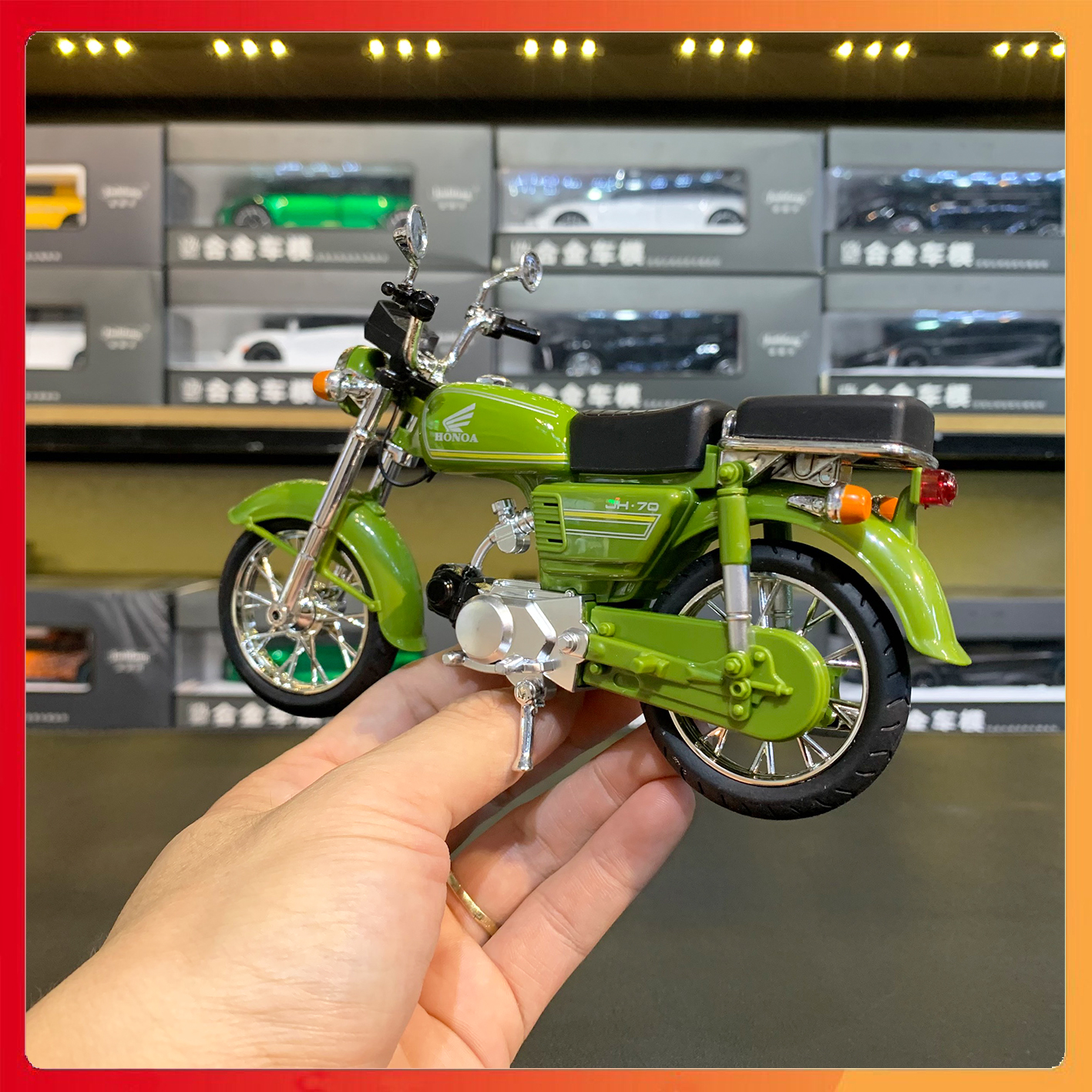 Mô hình xe máy Honda JH70 tỉ lệ 1:10 Hua Yi