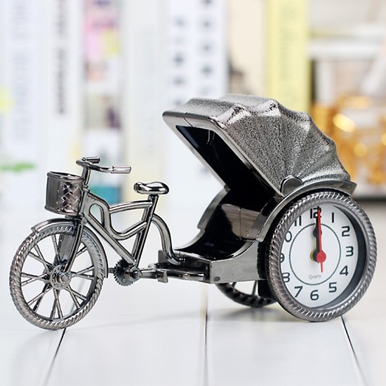 Đồng hồ xe kéo để bàn trang trí bàn làm việc phòng khách sang trọng lịch lãm. Thiết kế mới lạ - Độc đáo, tinh xảo đến từng chi tiết nhỏ