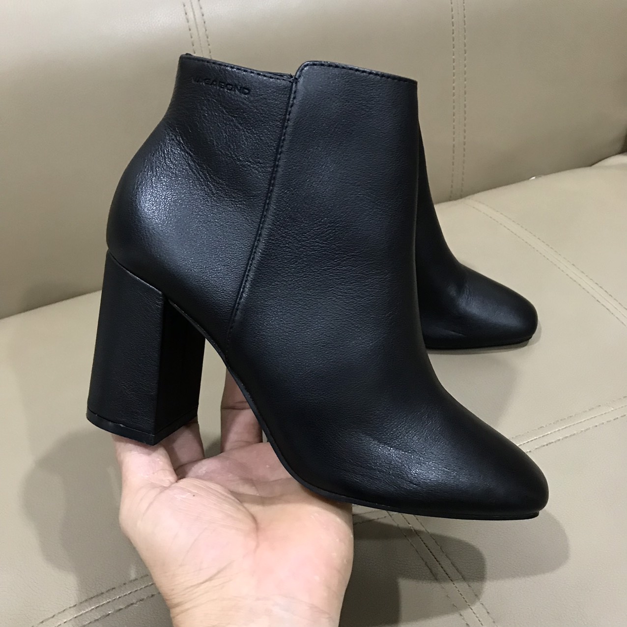 Giầy Bốt Nữ Da Thật Gót Trụ Cao 7cm VNXK