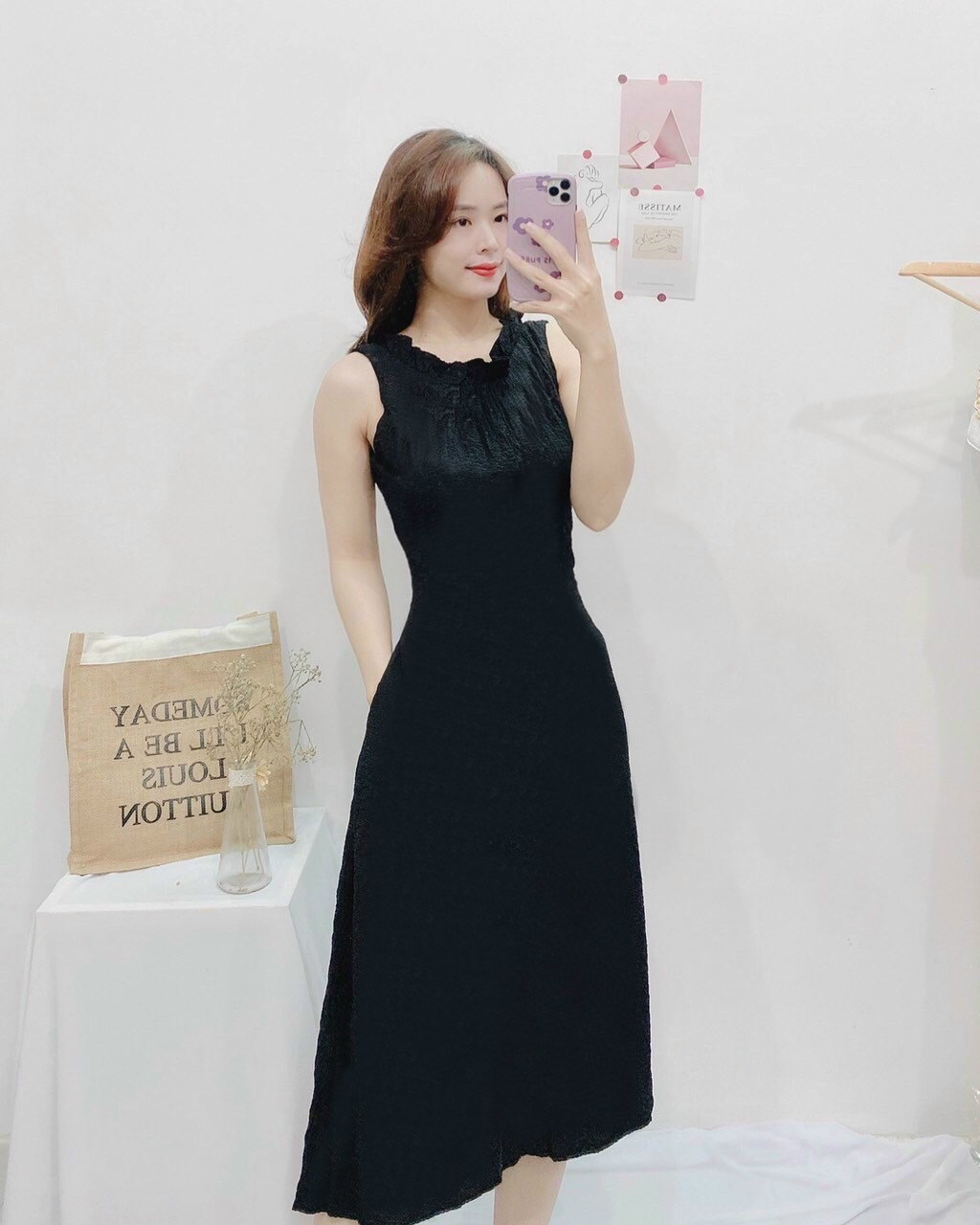 Đầm cổ tròn bèo sát nách 2 màu