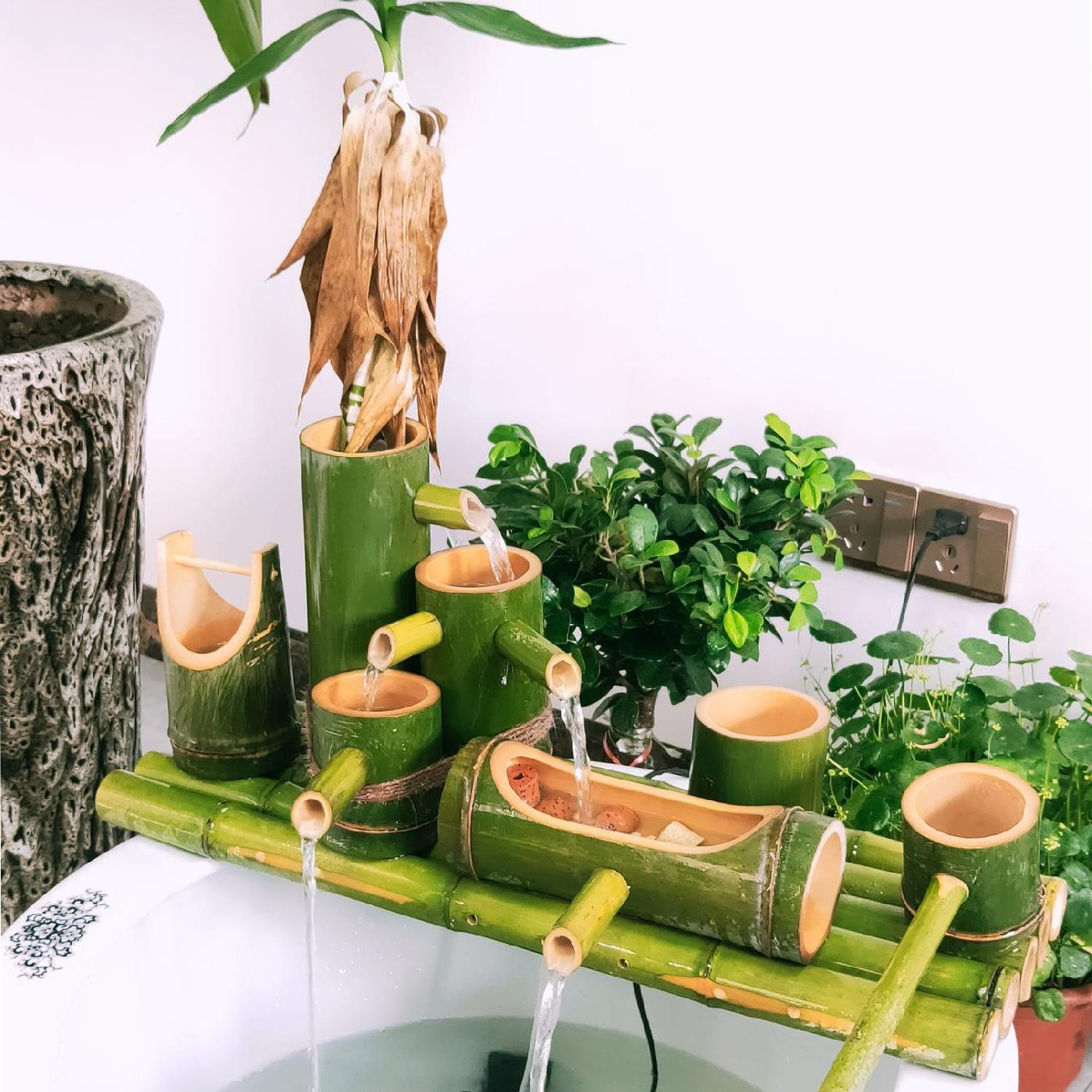 Thác nước phong thủy (tặng bánh xe gió)(thác nước bằng tre)
