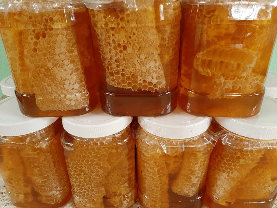 Mật ong rừng nguyên sáp 600G