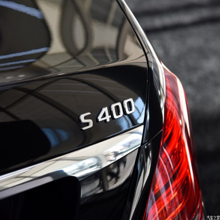 Decal tem chữ S400L dán đuôi xe ô tô