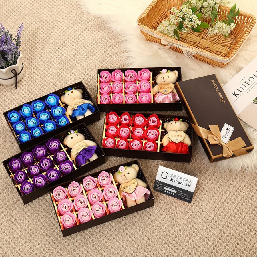 Hoa Hồng Sáp Thơm 12 Bông Kèm Gấu