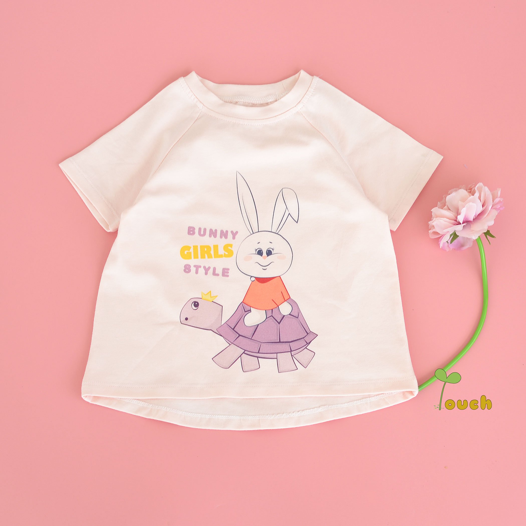 Áo thun hồng bunny Touch