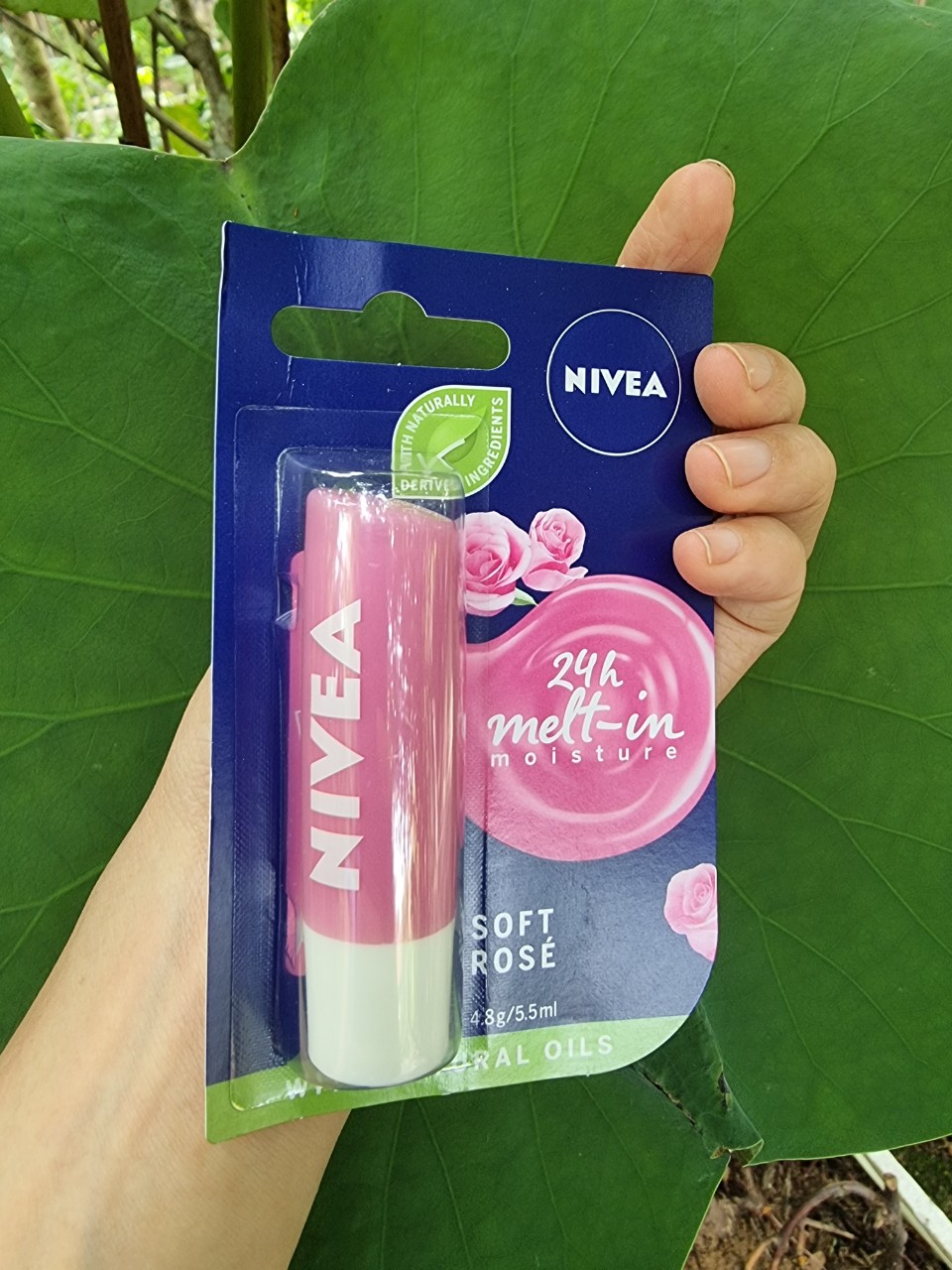 SON DƯỠNG MÔI NIVEA