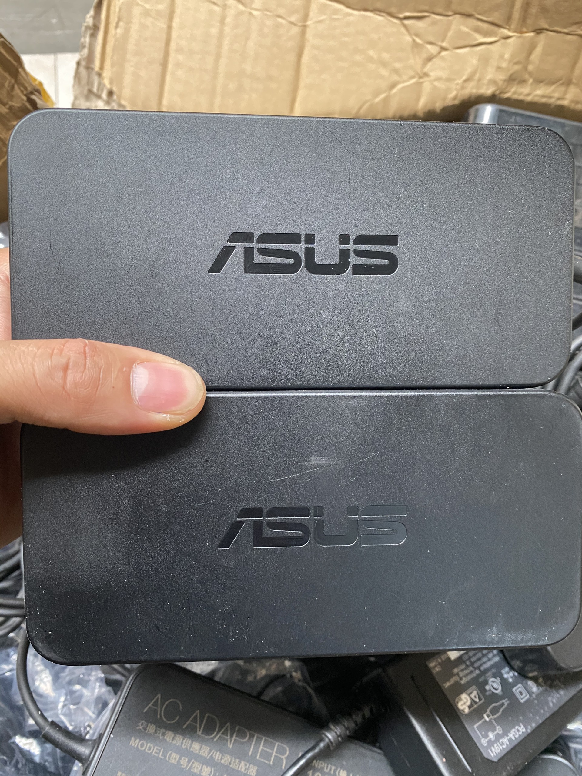 Sạc laptop Asus 19V-6.32A zin bóc máy Asus