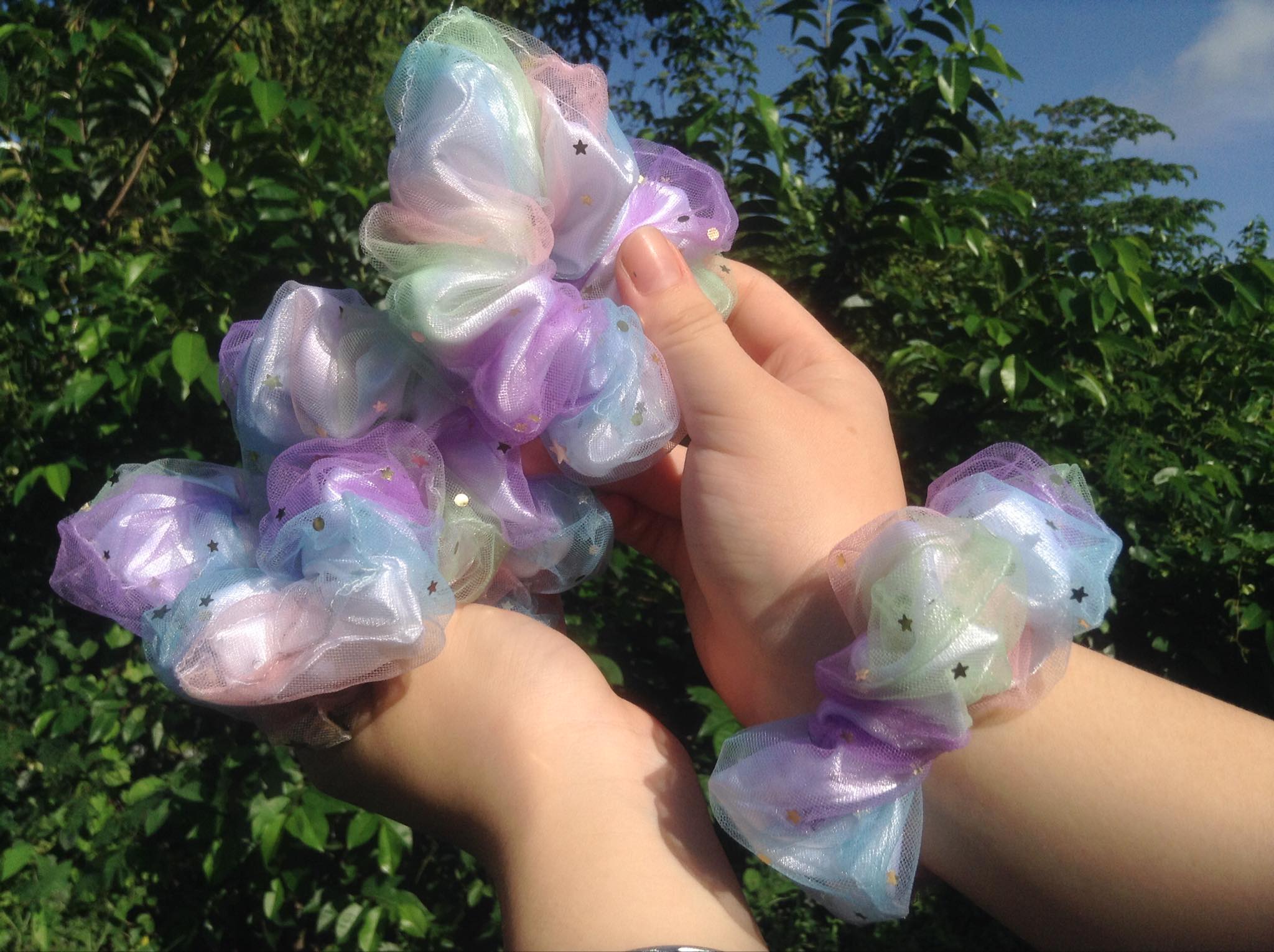 Scrunchies, crunchies màu galaxy độc đáo, đẹp