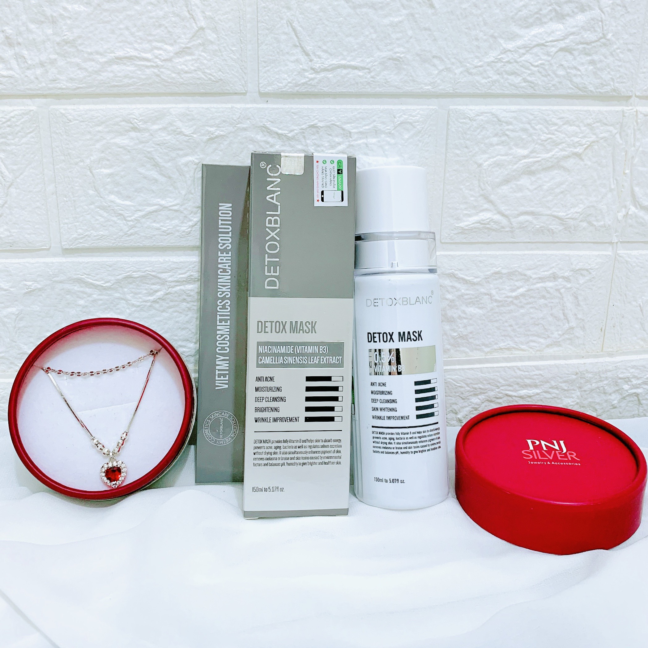 Mặt nạ thải độc trắng da DetoxBlanc