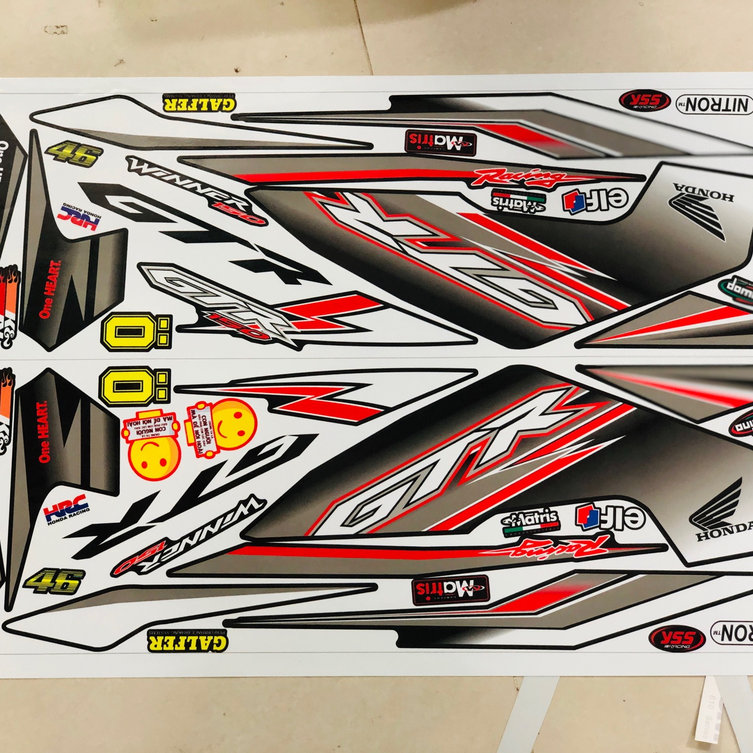 Tem rời Winner GTR xám đỏ đen