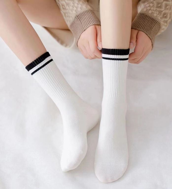 Set 5 Đôi Tất Vớ Nữ Cao Cổ K1 2022