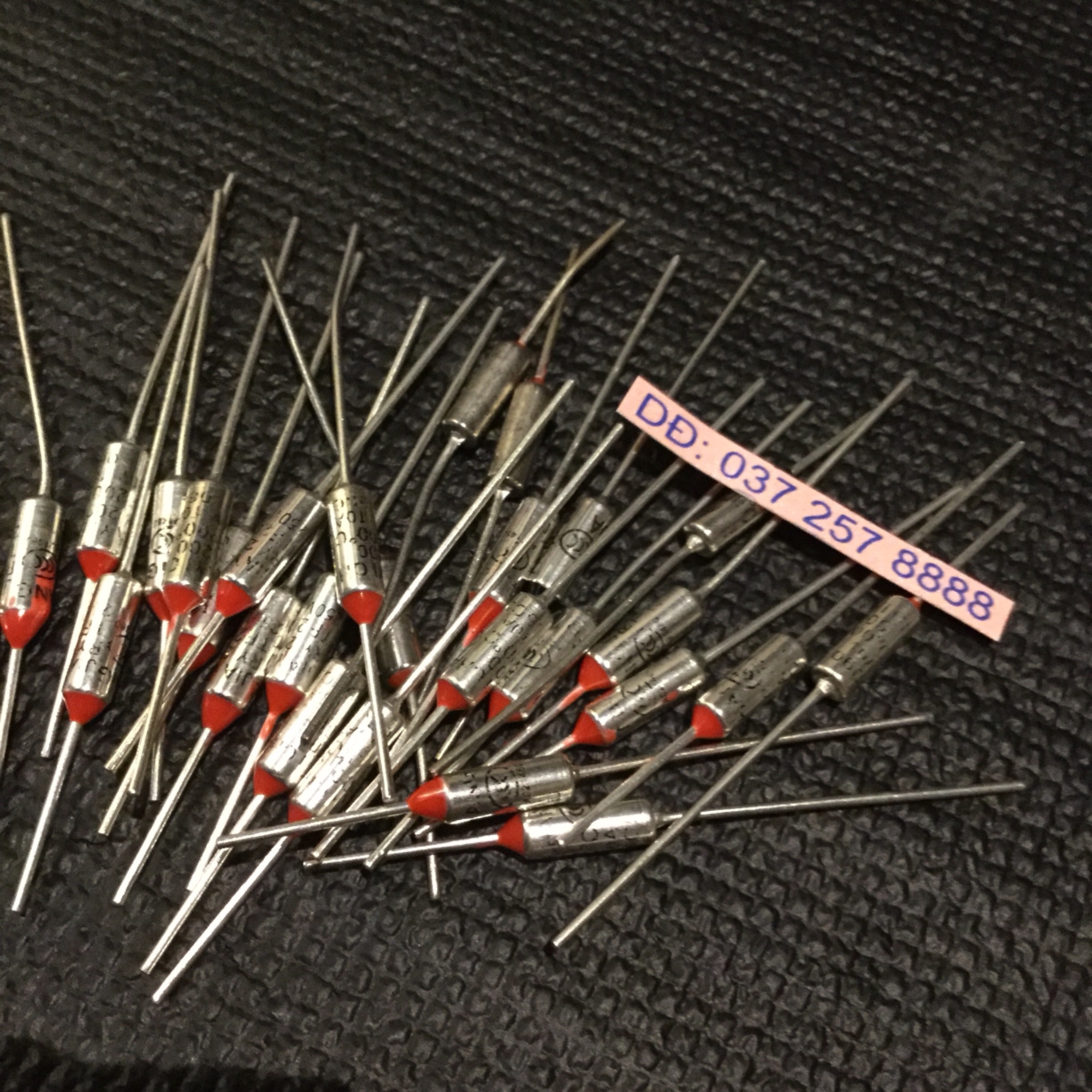 20 chiếc trở nhiệt 185 độ -10 A