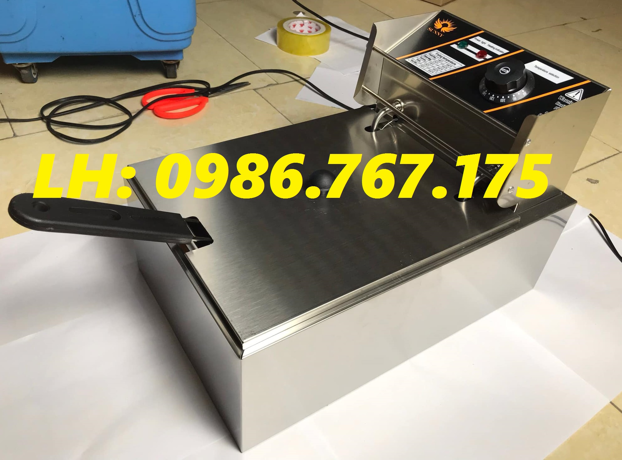 Bếp chiên nhúng dầu chạy điện, nồi dày dặn chứa tối đa 6 lít dầu