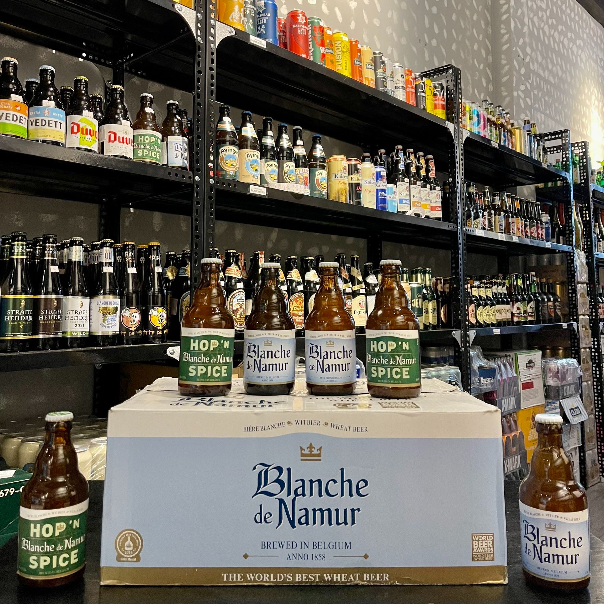 Bia nhập Bỉ Blanche de Numur chai 330ml - 4.5%
