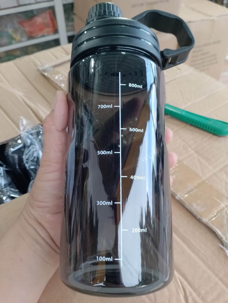 Bình nước thể thao Clear men dung tích 1 Lít