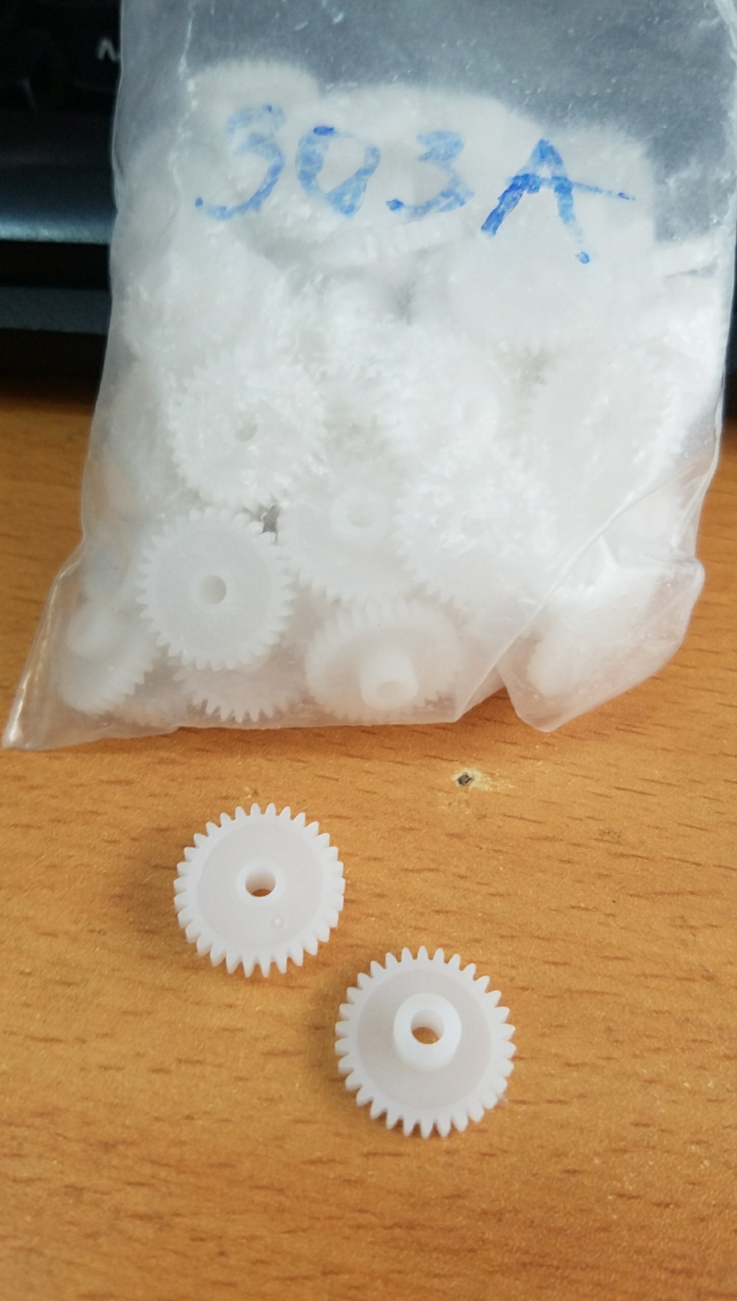 BR303A BÁNH RĂNG 30 RĂNG TRỤC 3MM