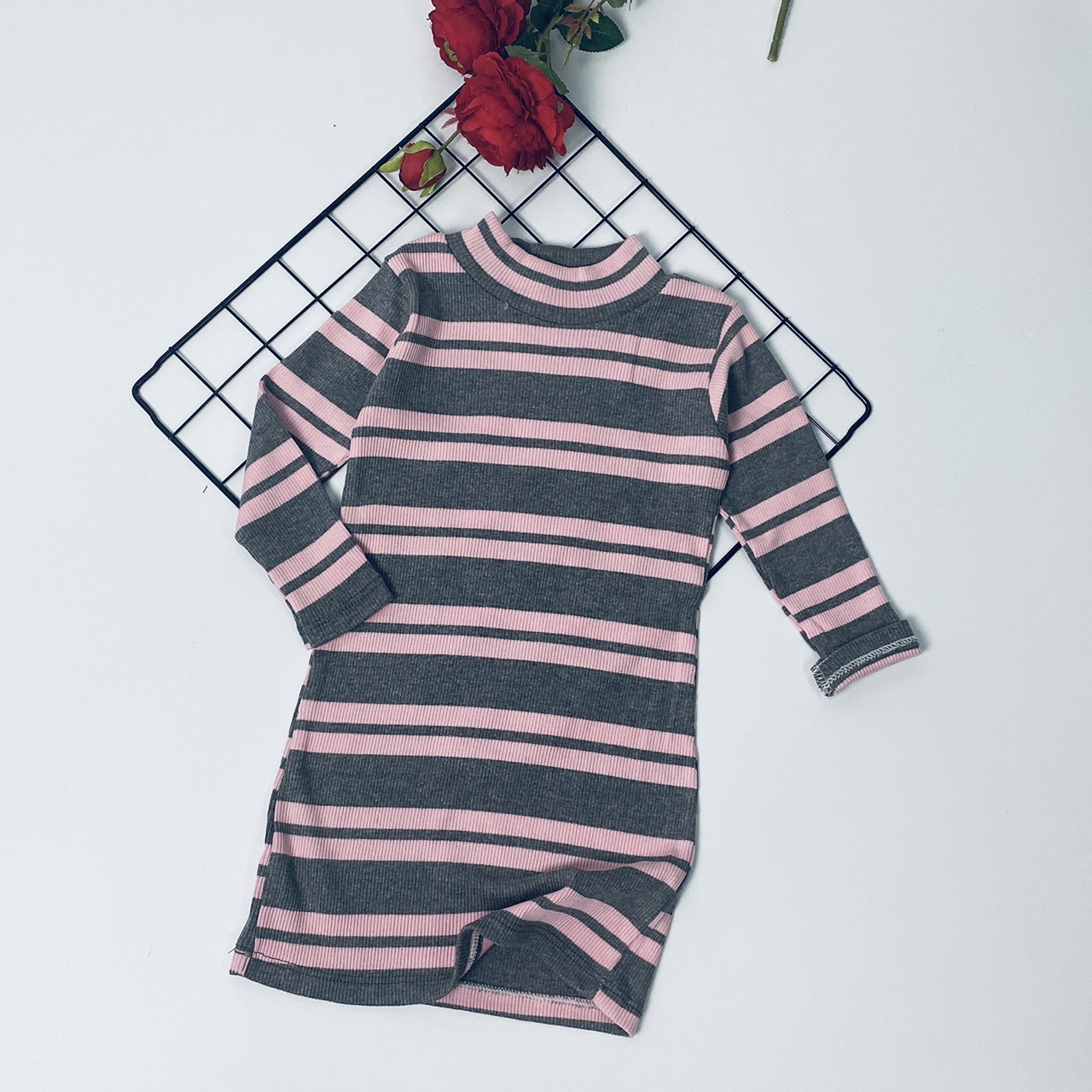Váy bé gái, đầm body bé gái cổ cao cotton Jennie kids phối sọc J222