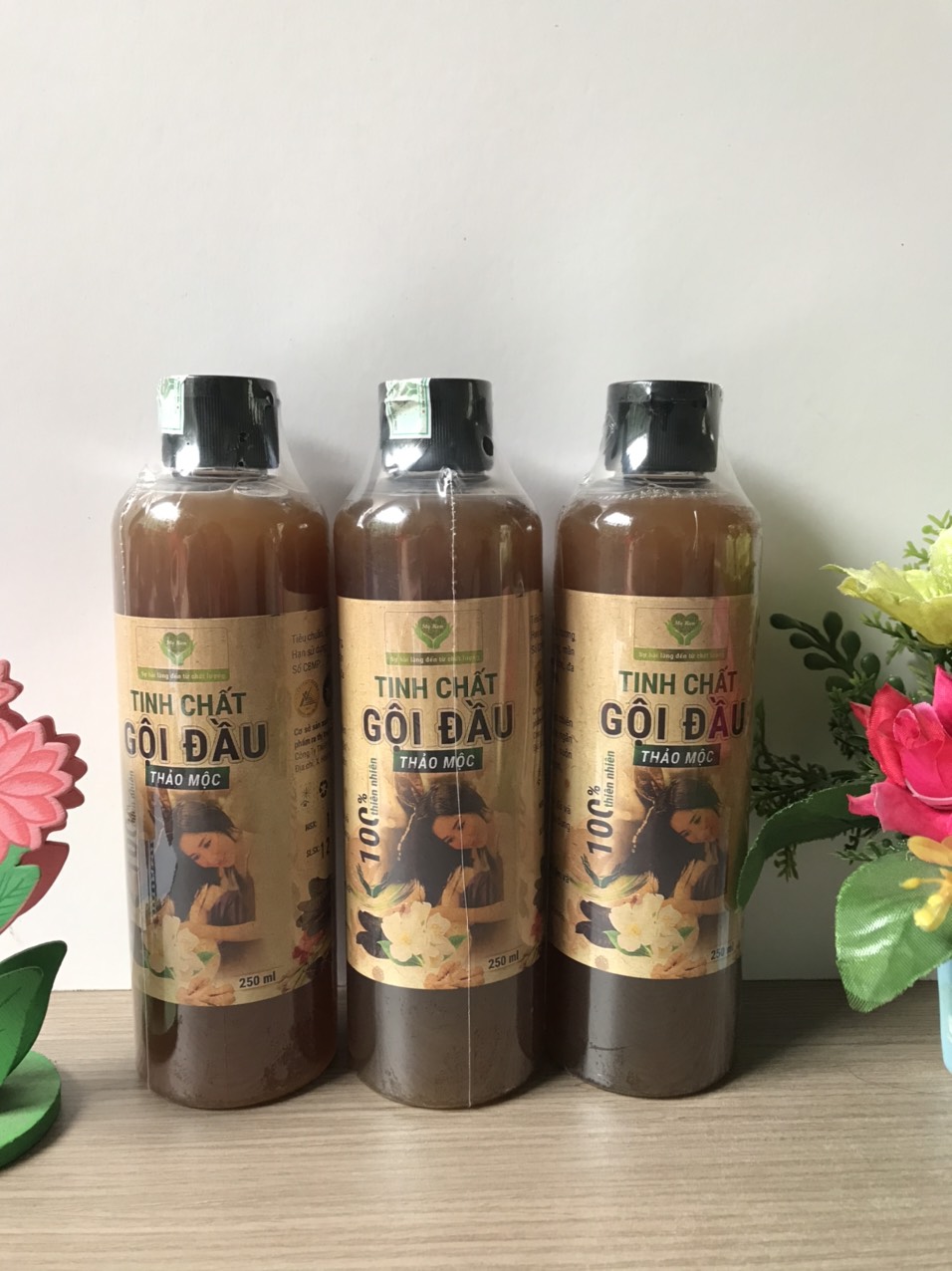 Mẹ Ken Herbal Shampoo (100% Natural)