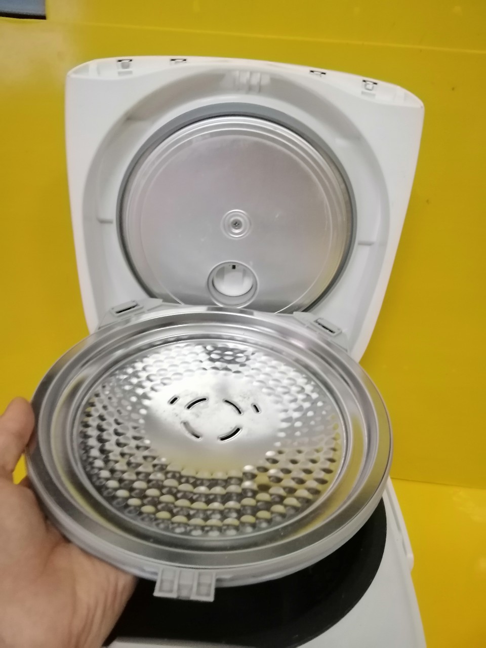 Nồi cơm nội địa Nhật PANASONIC SR-FD106 (1.0L) (2017) trắng