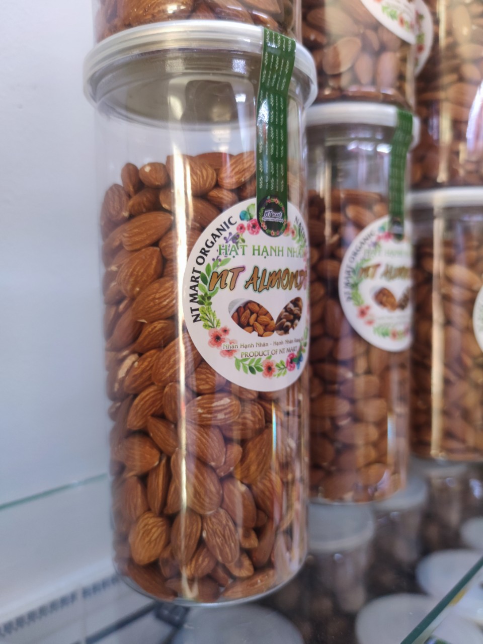 Nhân Hạnh nhân Mỹ