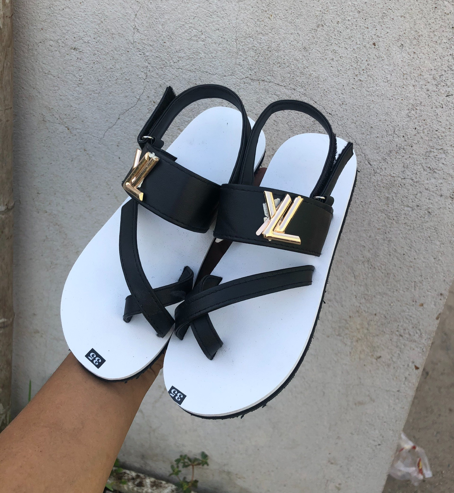 [FREESHIP + HOÀN TIỀN 50K] sandal đồng nai  sandal nam nữ ( đế trắng quai đen )