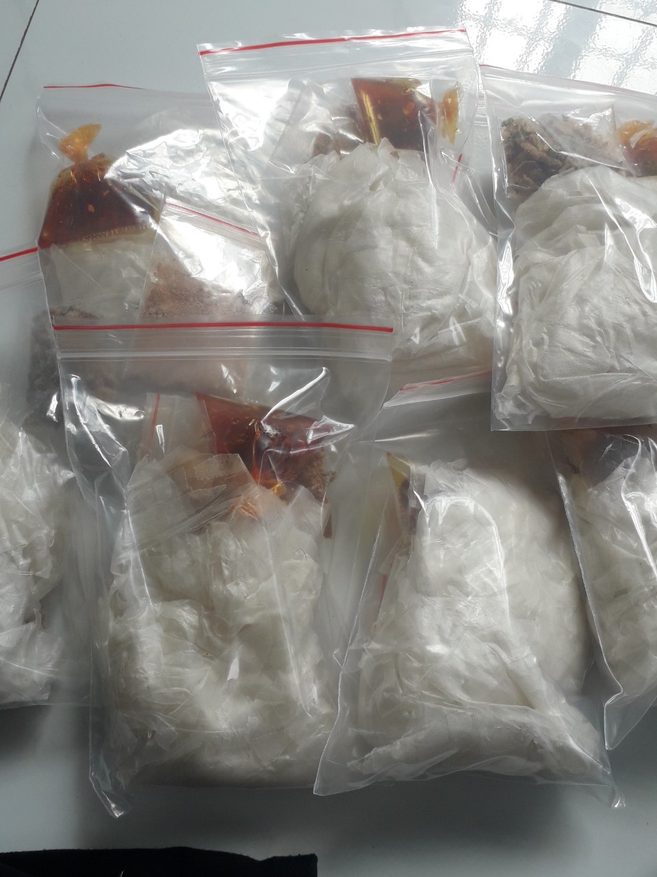 5 bịch bánh tráng dầu tỏi siêu ngon