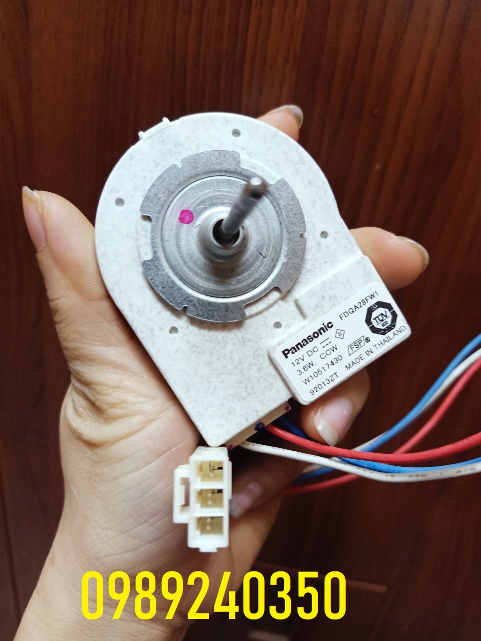 Motor quạt đúc sứ tủ lạnh Panasonic DC12V - 3,6W 3 dây
