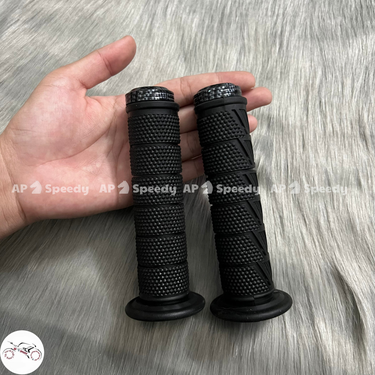 Bao tay CRG kèm gù tiểu Takegawa chạy viền nhúng Carbon