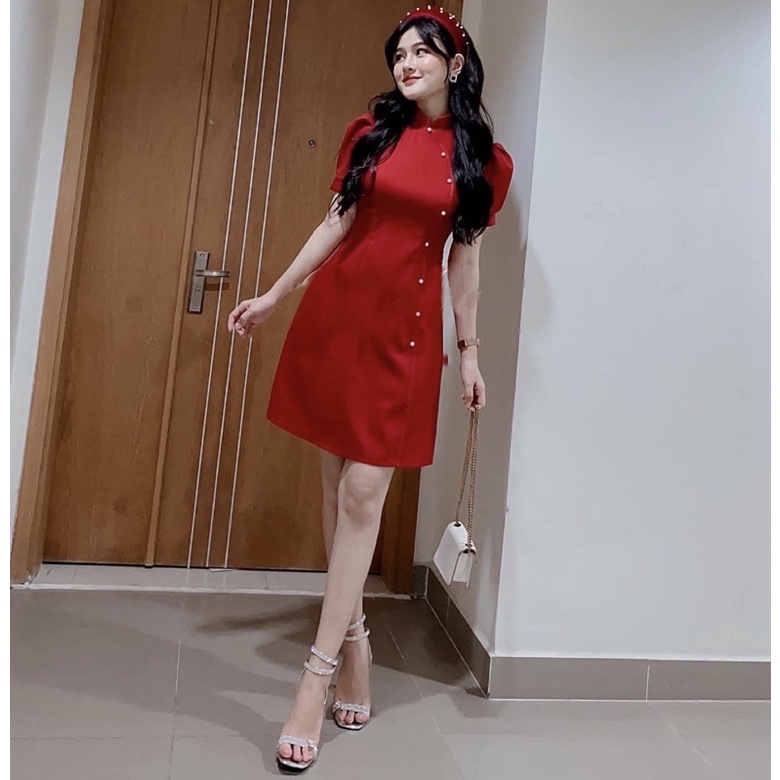 ĐẦM ĐỎ, CỔ ÁO DÀI, NÚT NGỌC (có ảnh thật) MS114