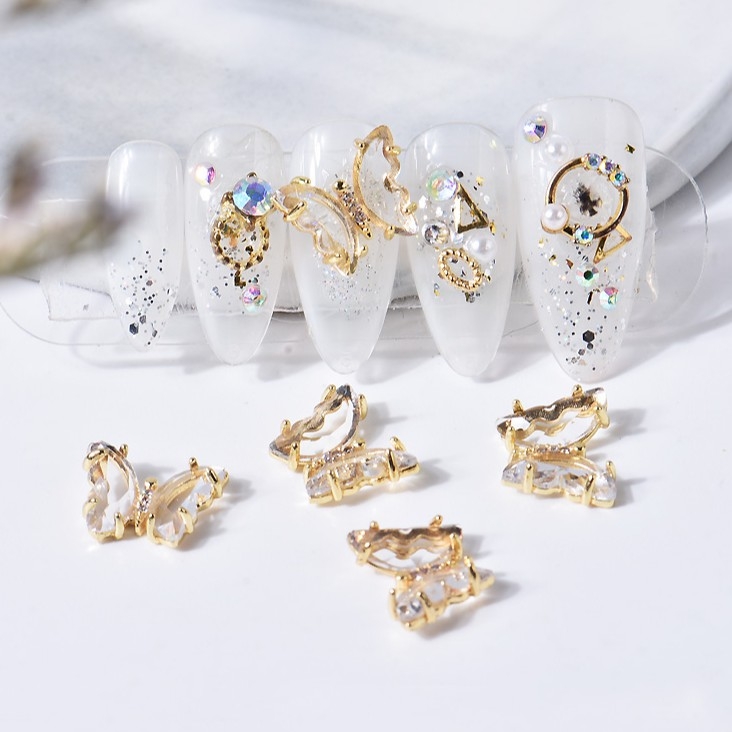Bướm đá pha lê đính móng (combo 4 con) BYH002