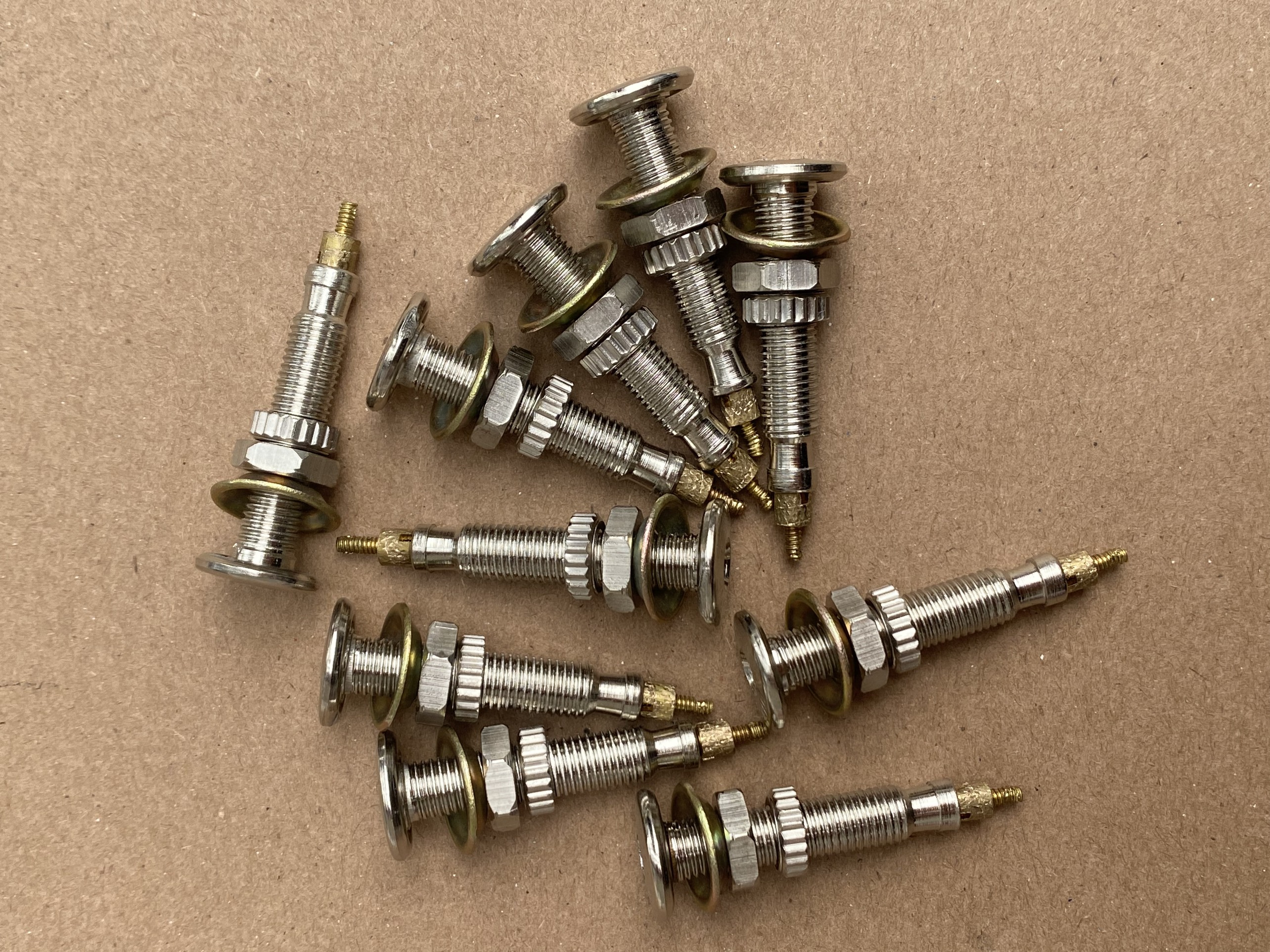 Van nụ gạo xe đạp nam vinh 3.5cm