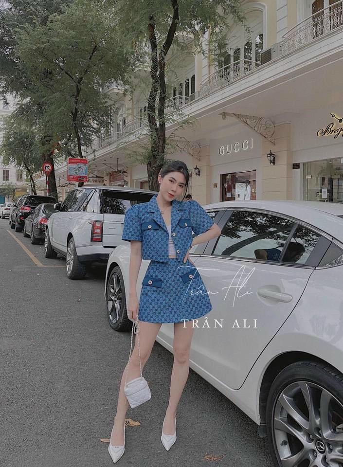 SÉT SỌC 2 MÓN ÁO VEST CỔ TRỤ CHÂN VÁY