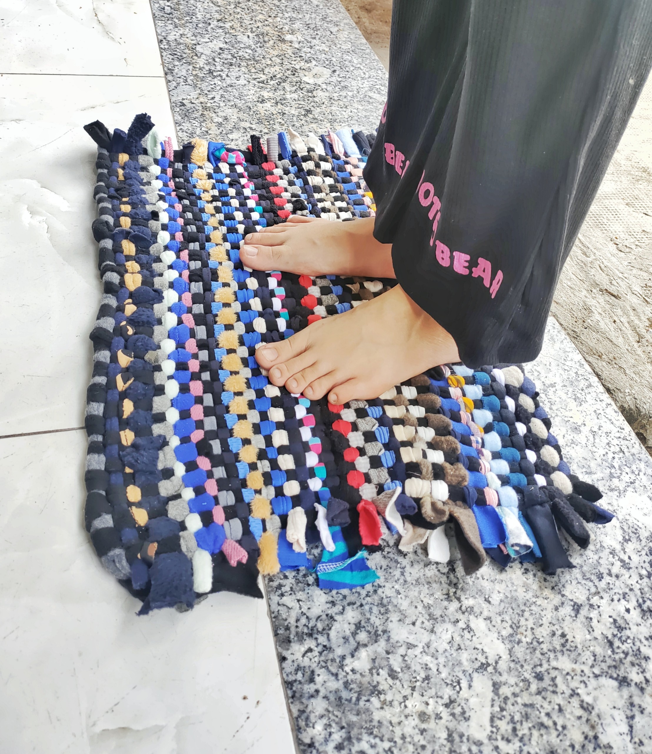 Thảm Chùi Chân Sợi Vải Nỉ Đan Siêu Thấm Hút (Màu ngẫu nhiên)