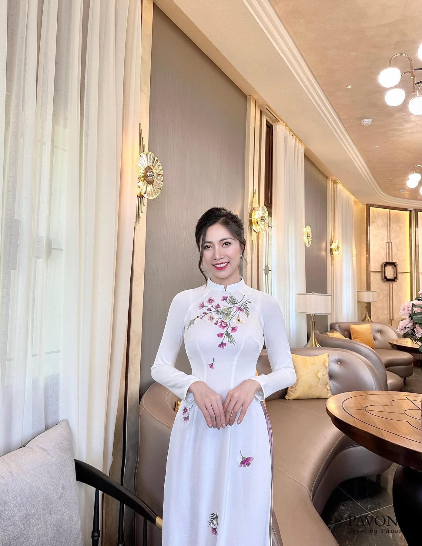 Bộ áo dài lụa Tây Thi thêu hoa nhiều mẫu để chọn