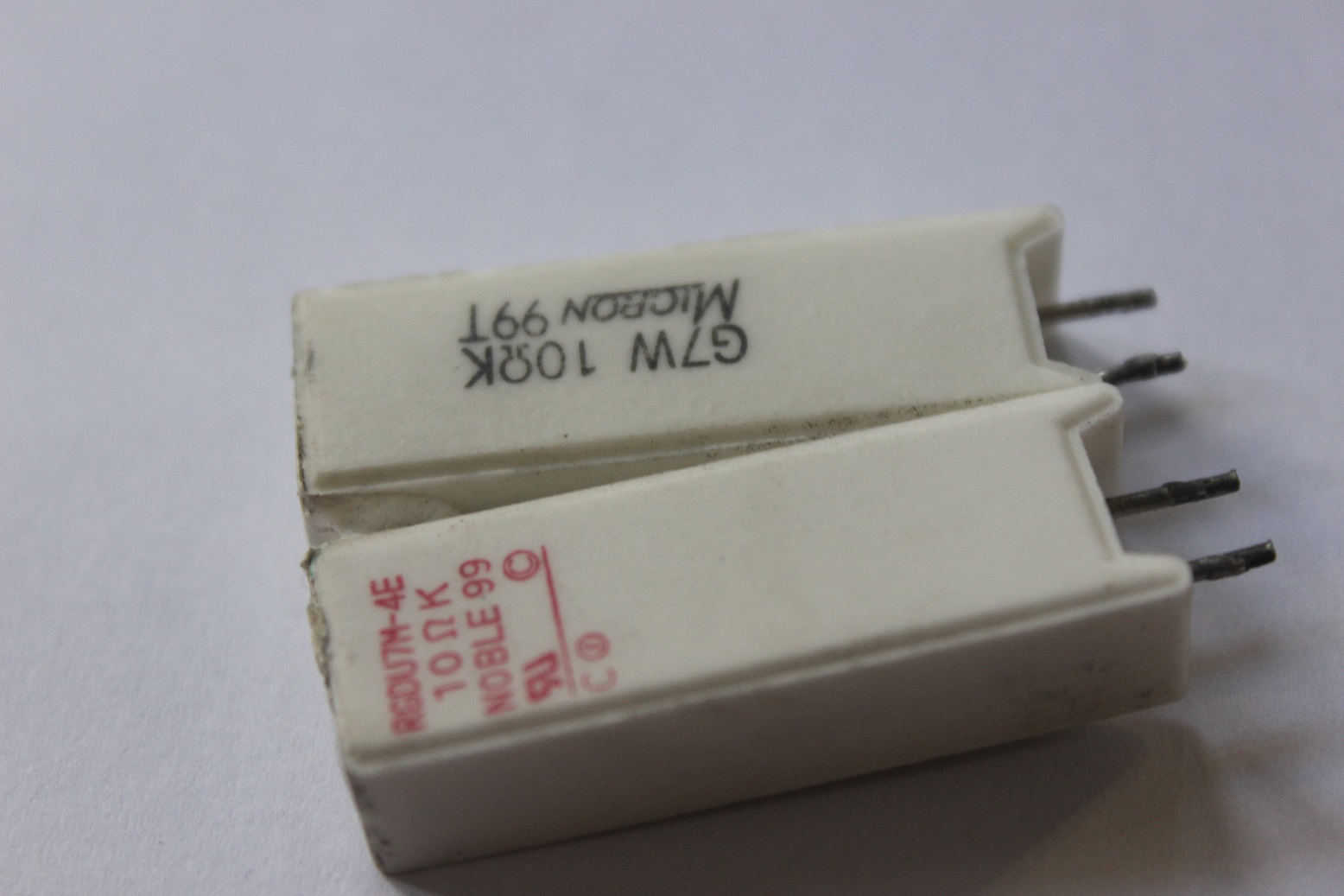 10 cái Điện trở công suất 10Ω/10W
