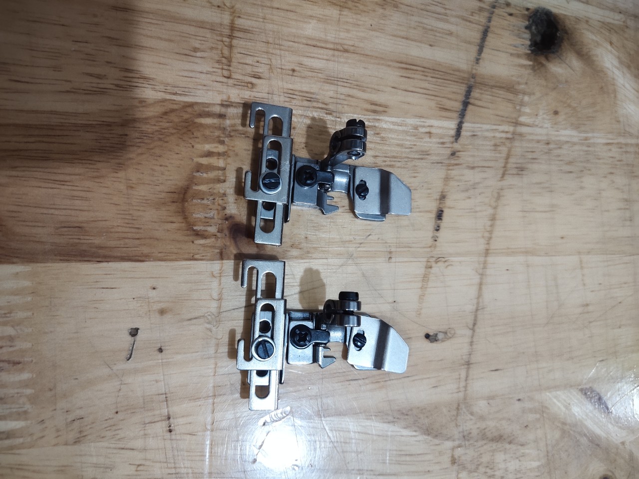 Chân vịt căng thun vắt sổ siruba 4 chỉ