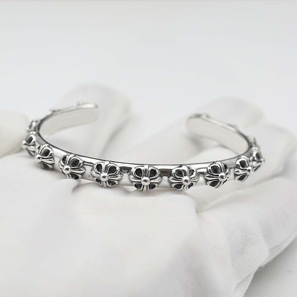 Lắc tay ,cuff Chrome Heart Floral bạc fullbox cao cấp.