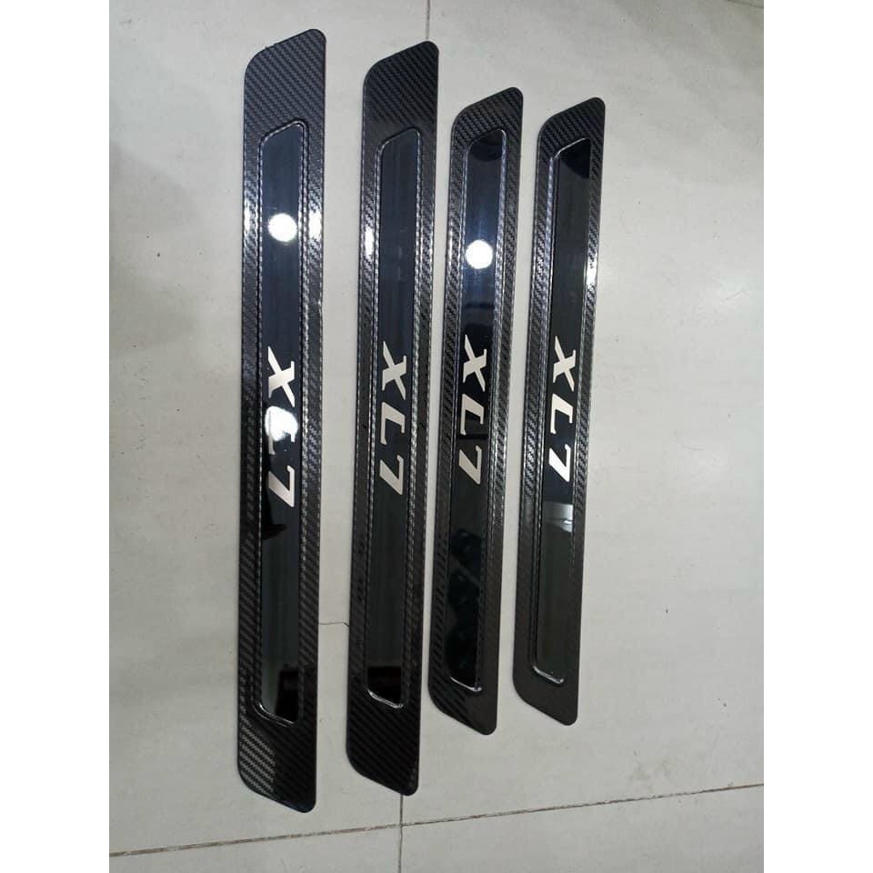 [Nhập RS0822 giảm 30k cho đơn 99k]Bộ ốp bậc cửa Suzuki XL7