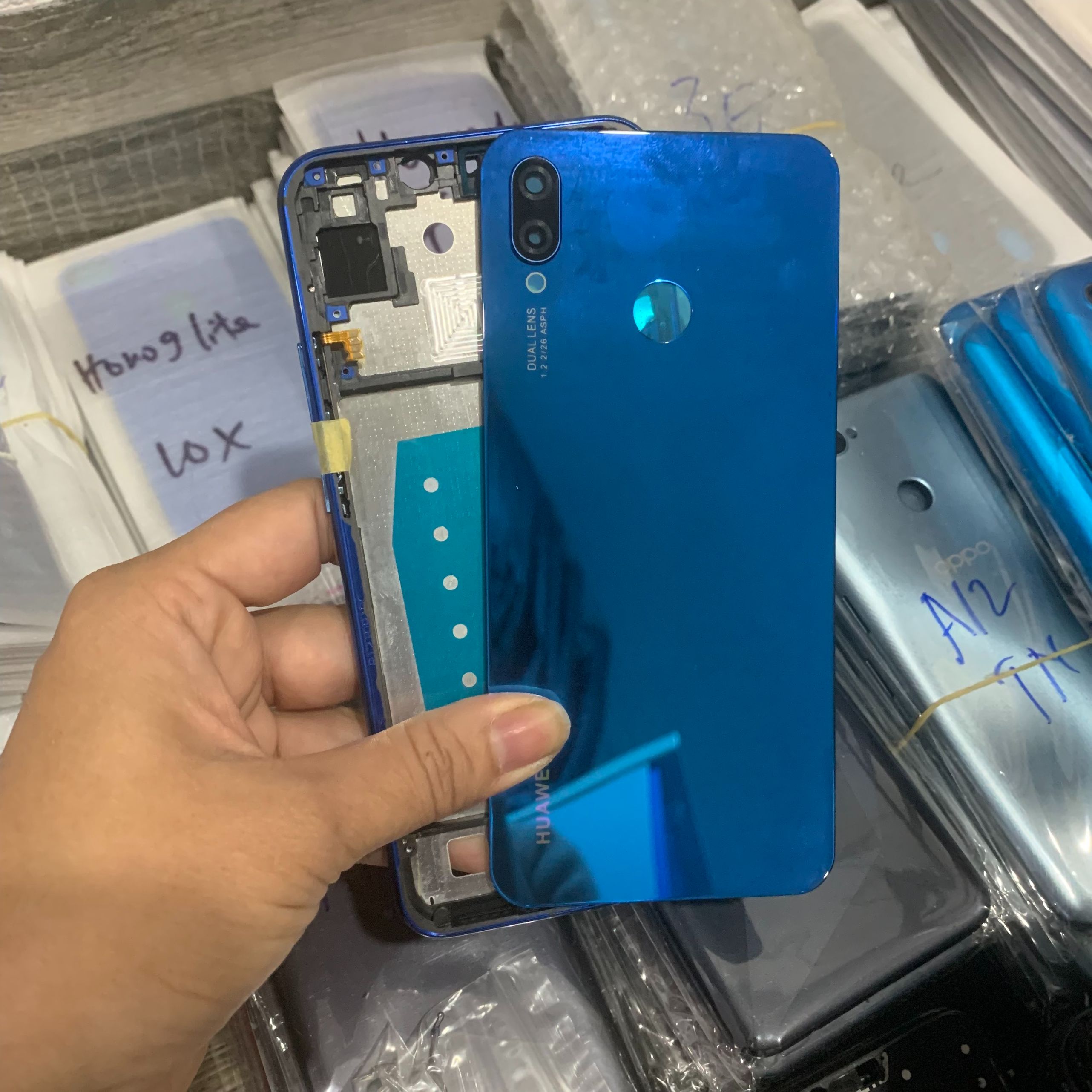 bộ vỏ nova 3i zin có khe sim