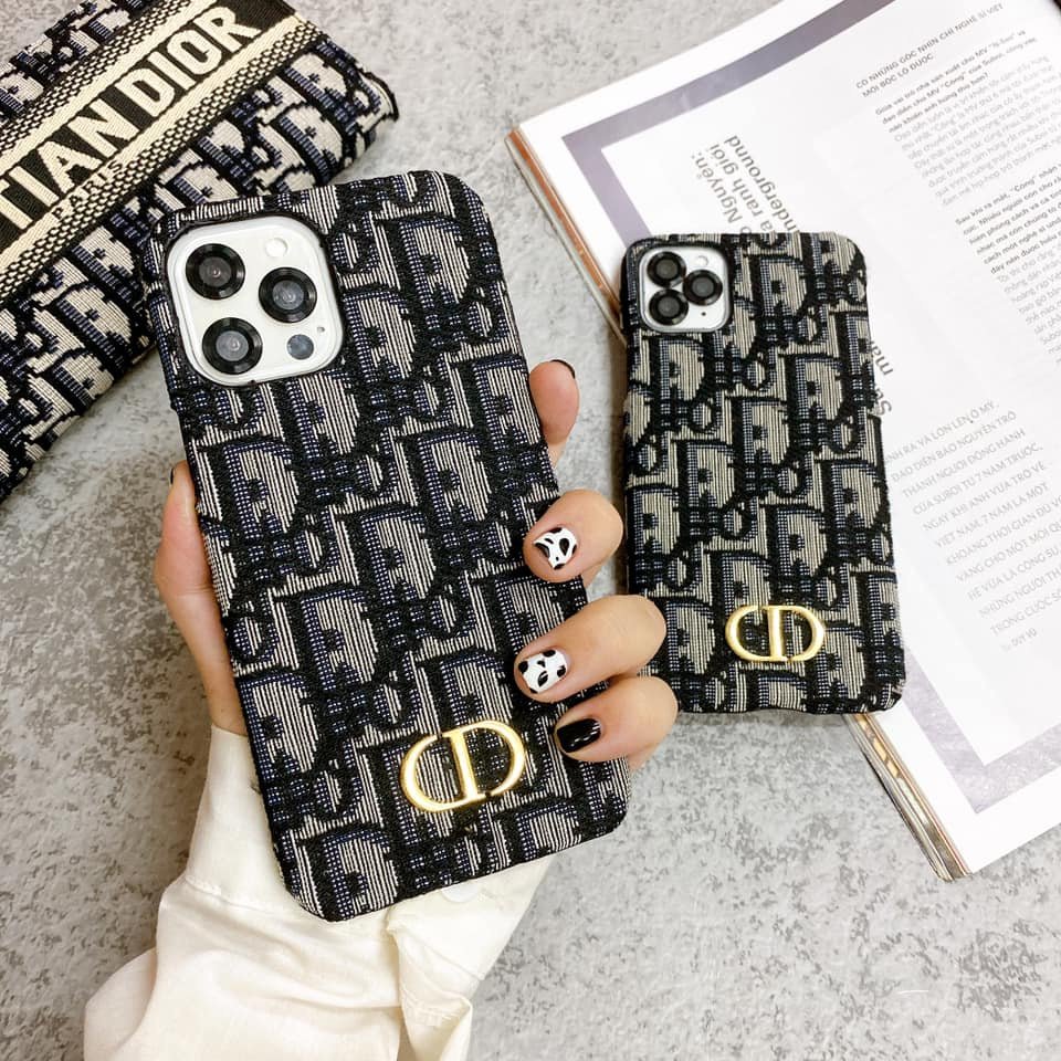 Ốp iphone họa tiết DIOR vải LOGO lót lông